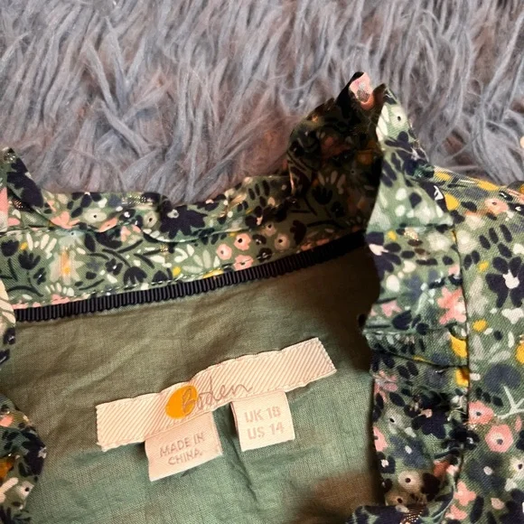 Boden Ditsy Floral Print Green Peasant Style Button Down Shirt Blouse Size 14 - Picture 2 of 5